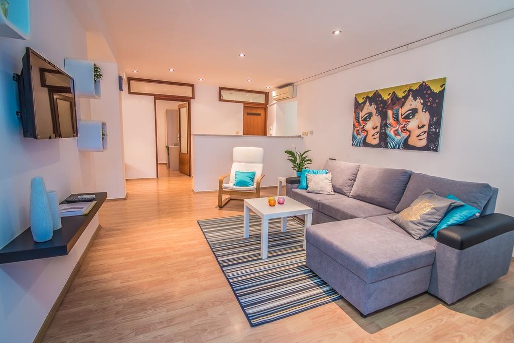 Apartment Marina スラヴォンスキ・ブロド エクステリア 写真