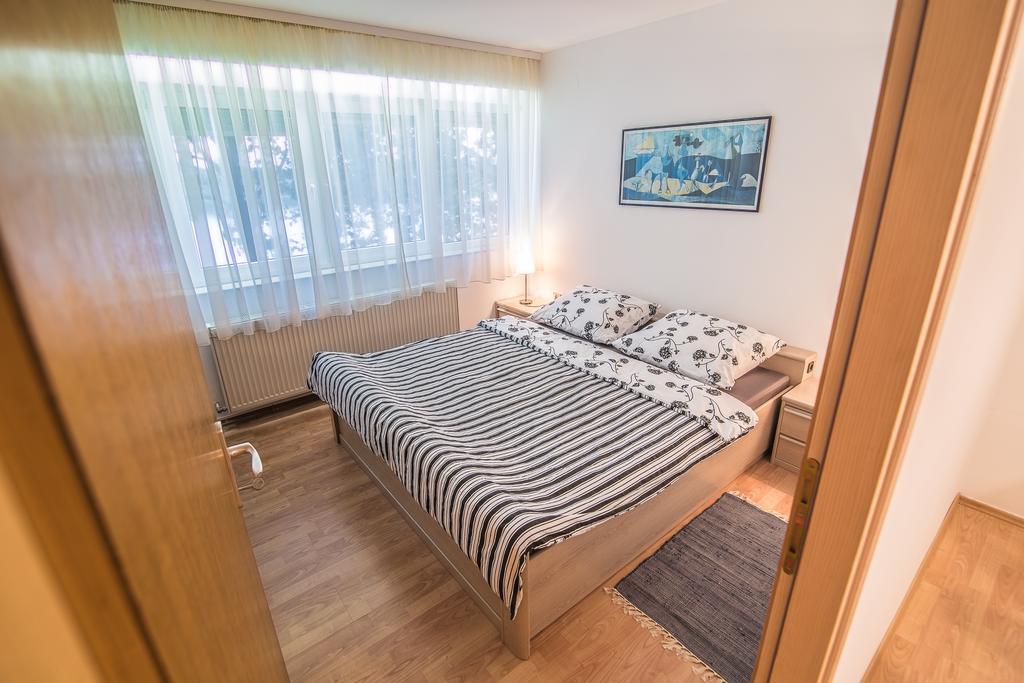 Apartment Marina スラヴォンスキ・ブロド エクステリア 写真