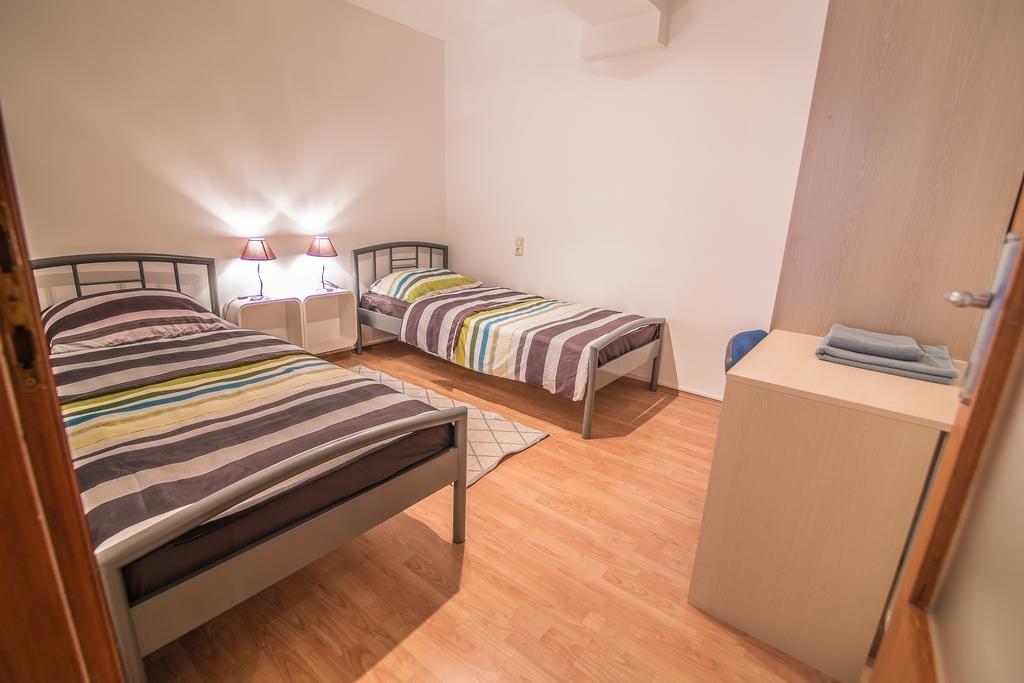 Apartment Marina スラヴォンスキ・ブロド エクステリア 写真